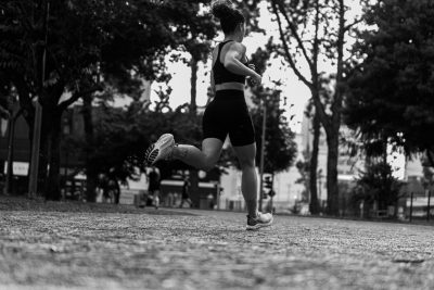 Cómo respirar al correr para cansarte menos