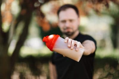 Pre entreno: qué es, beneficios y cómo tomarlo