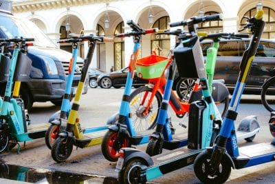 Guía completa de equipo y accesorios para patinete eléctrico